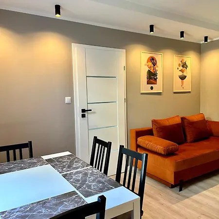 Apartment Malczewskiego 11 *